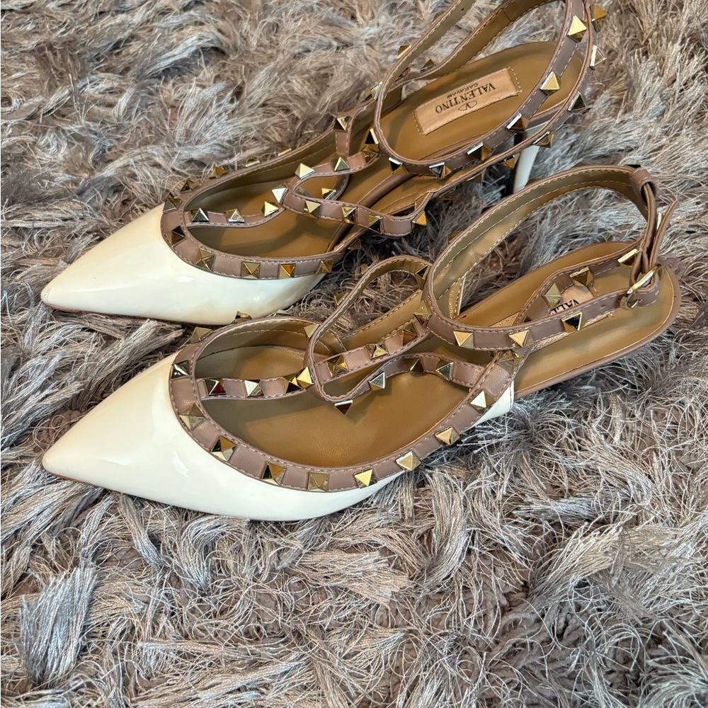 Valentino Garavani Cream and Tan Rockstud Heels